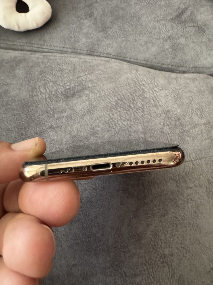 iphone 11 pro Gold