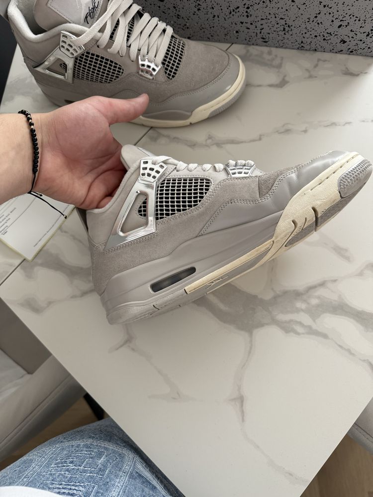 Jordan 4 Frozen Moments