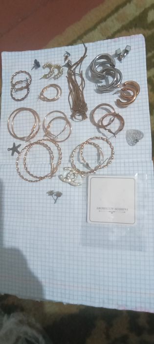Бижутерия серьги и пару кулонов цена за все