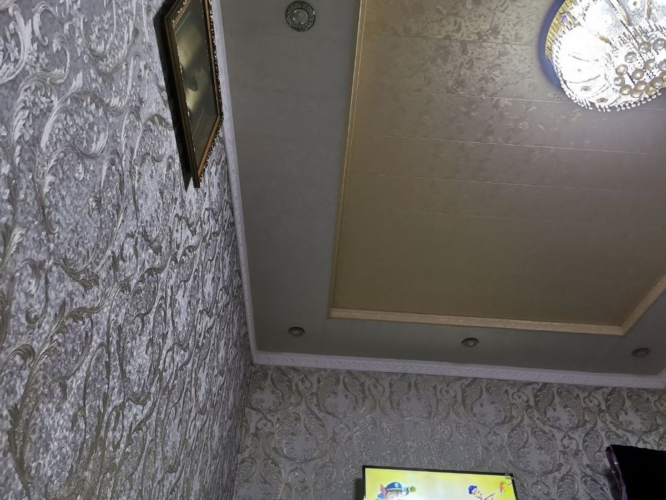 Kvartira sotiladi srochni