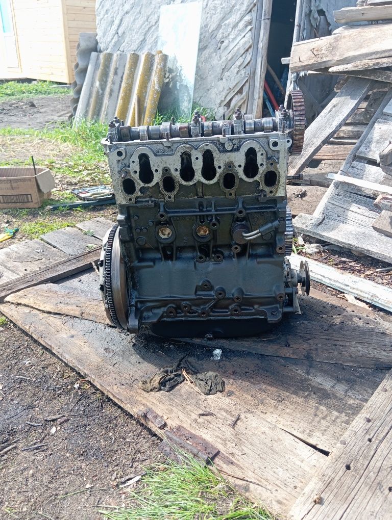 Продам двигатель Пассат б3-4