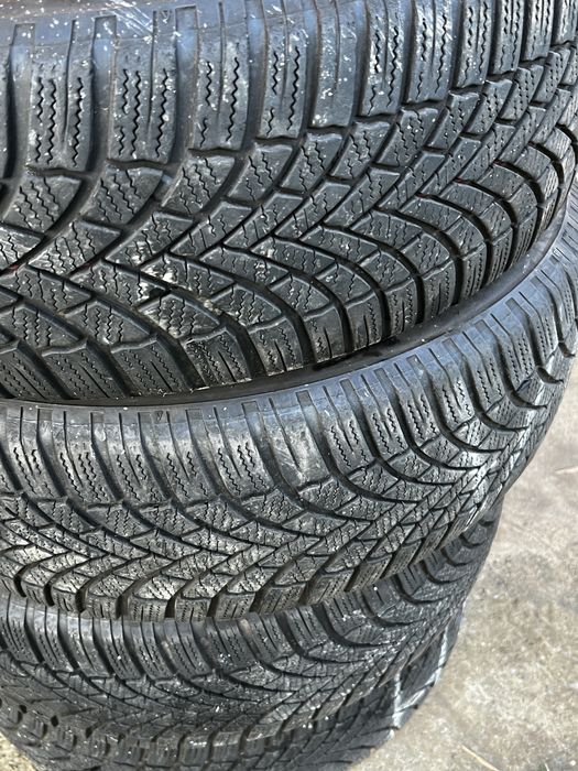 4xAnvelope iarna Bridgestone  Bilzzak 205 60  16