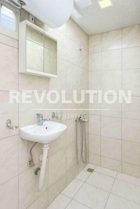 Дава се под наем Едностаен апартамент в Варна, Погреби - 37 кв.м за 259.08 € - Снимка #4