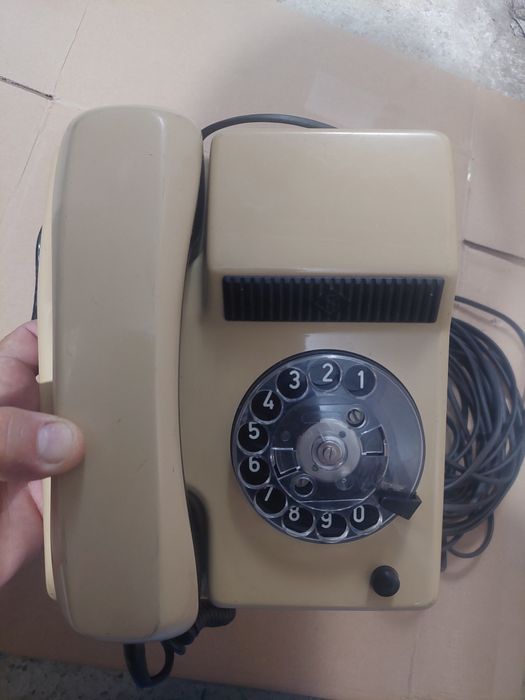 Telefon fix cu disc,model vintage,vechi,old