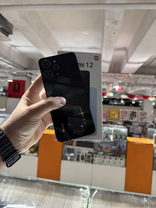 Resmi 12 256gb….