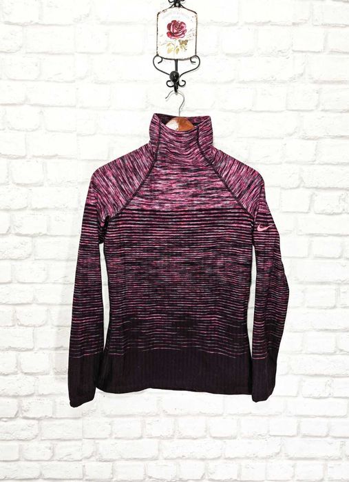 Nike Оригинална дамска фланелка за фитнес / бягане размер М