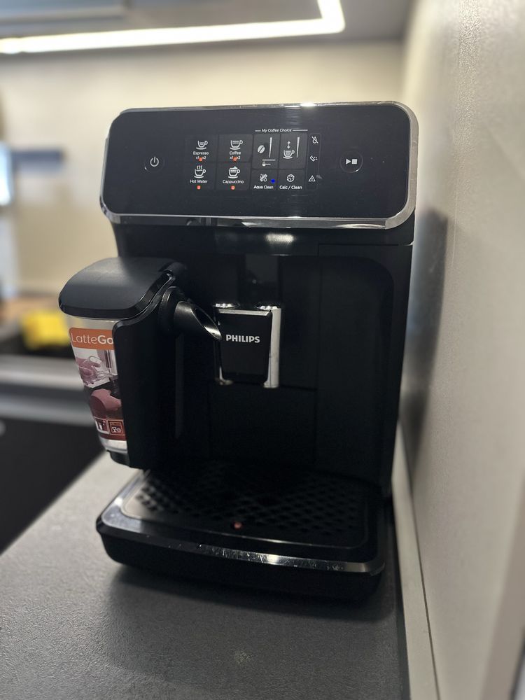Кафеавтомат Philips LatteGo 2200