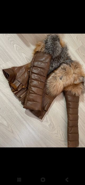 Geaca piele naturala cu blana naturala stufoasa