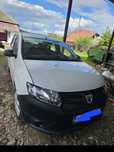 Vând Dacia Logan
