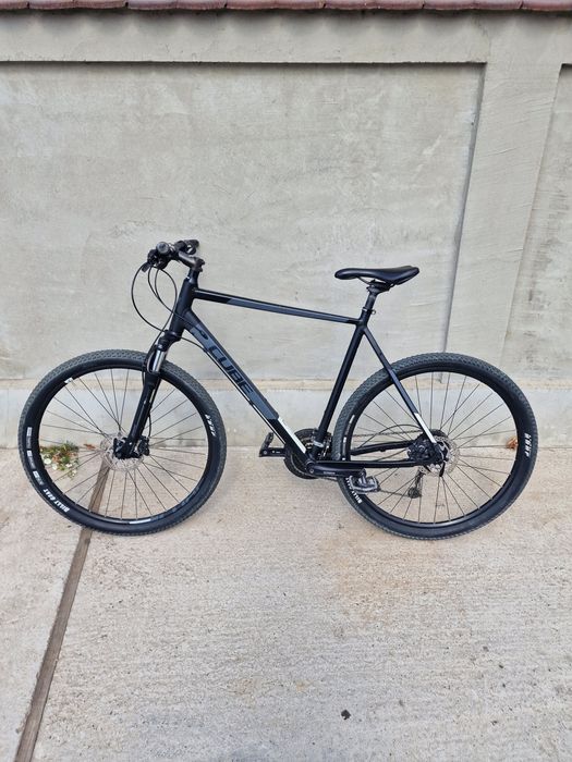 Vând bicicletă Cube Nature Pro