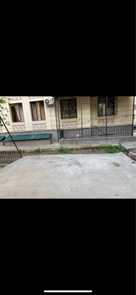 Продам офисное помещение жангох цоколь