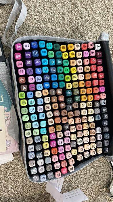 Комплект маркери с две страни в калъф