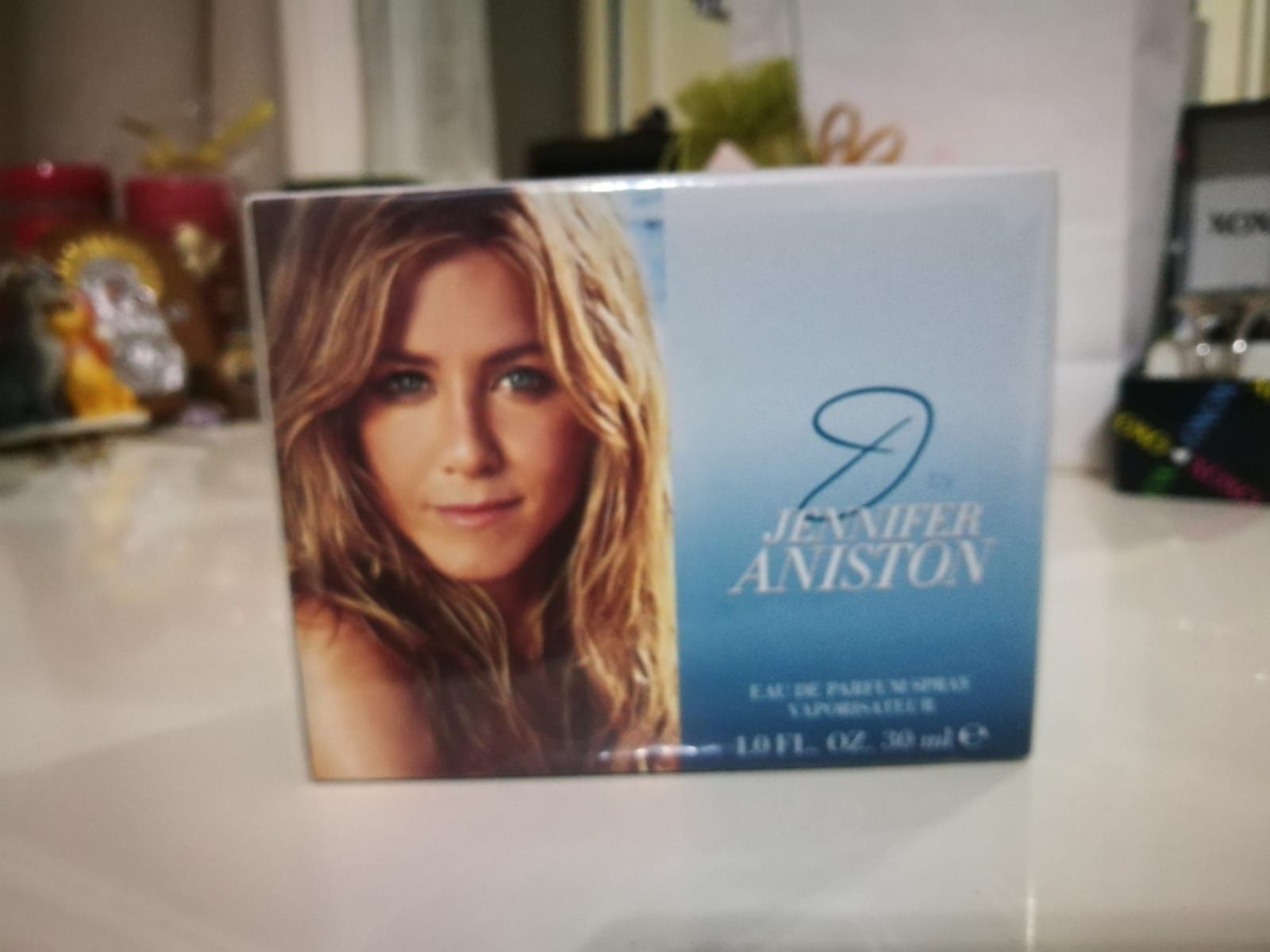 Apa de Parfum Jeniffer Aniston, (sigilata, perfectă pt un cadou)