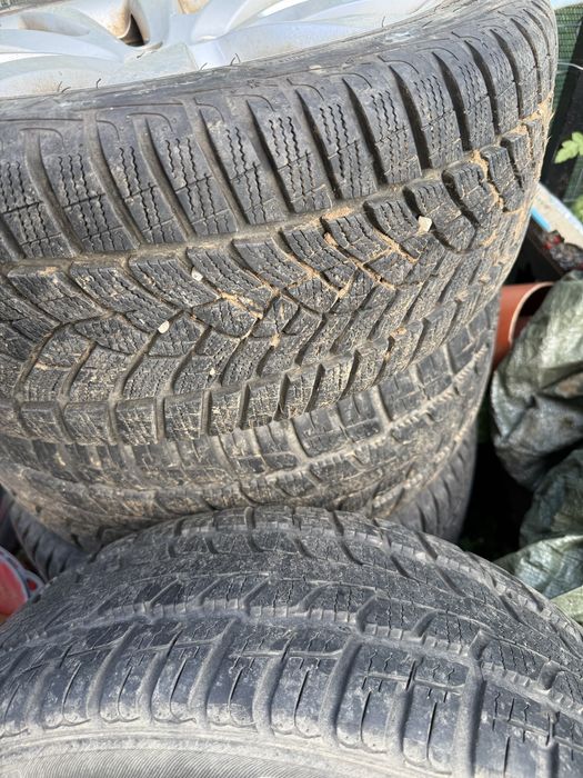 Jante cu cauciucuri de iarna VW 17”