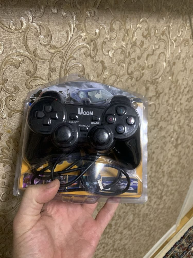 Геймпад для компютеров и ноутбуков Ucom 704 PC DualShock Joypad
