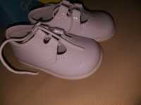 Pantofiori albi pentru botez ,marimea 20