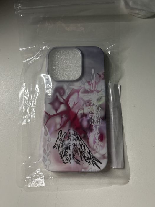 Продаю чехол на айфон 14 про мах