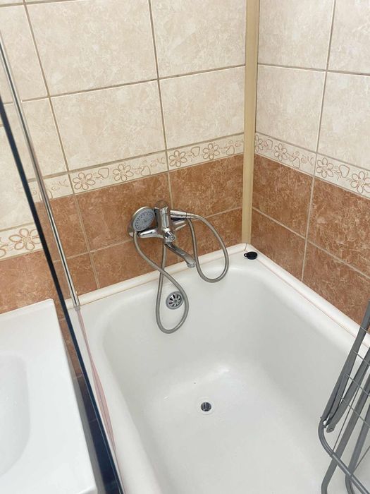 Inchiriez Garsoniera - Zona Piață