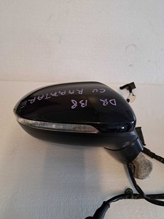 Oglinda dreapta rabatare  incalzire ,lumina ambientala  VW PASSAT B8 ,