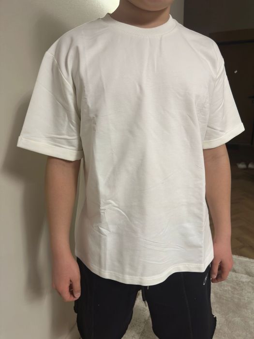 Продаються футболки оптом