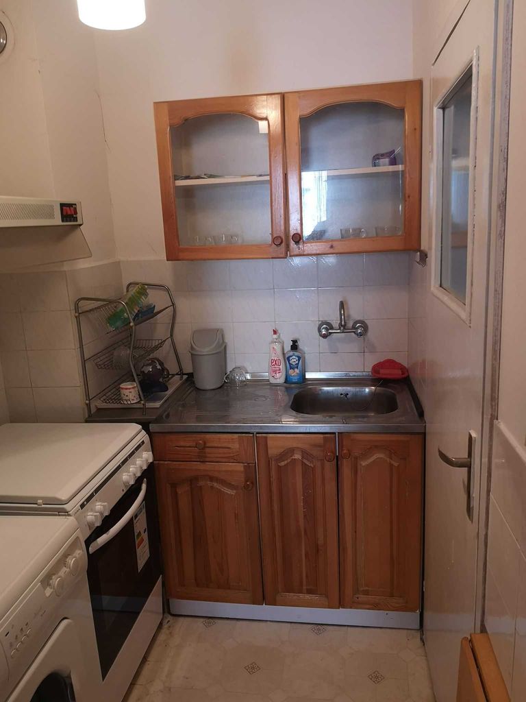 Дава се под наем Едностаен апартамент в Бургас, Лазур - 45 кв.м за 140.25 € - Снимка #2