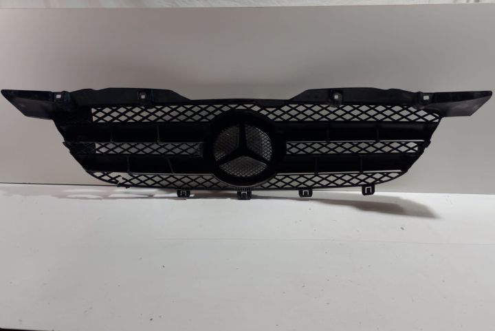 Grila  radiator A9068800385 Mercedes-Benz Sprinter a 2-a generatie 90