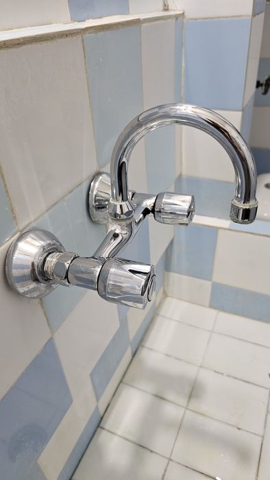 Продавам водопроводни батерии