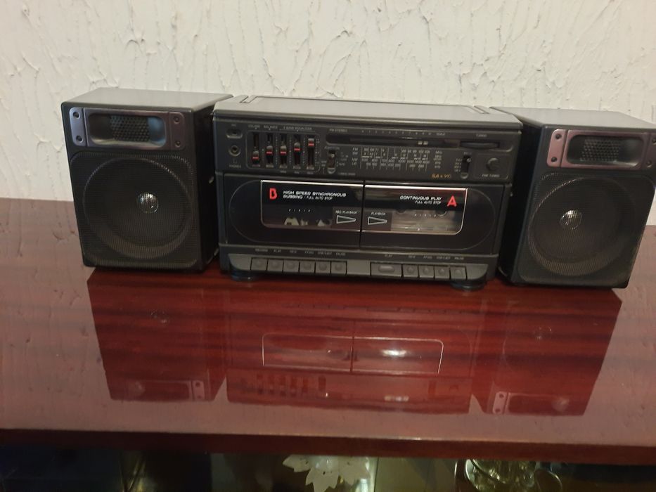 Vand dublu radiocasetofon SANYO