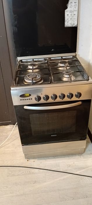 Продам газ плиту Bosch