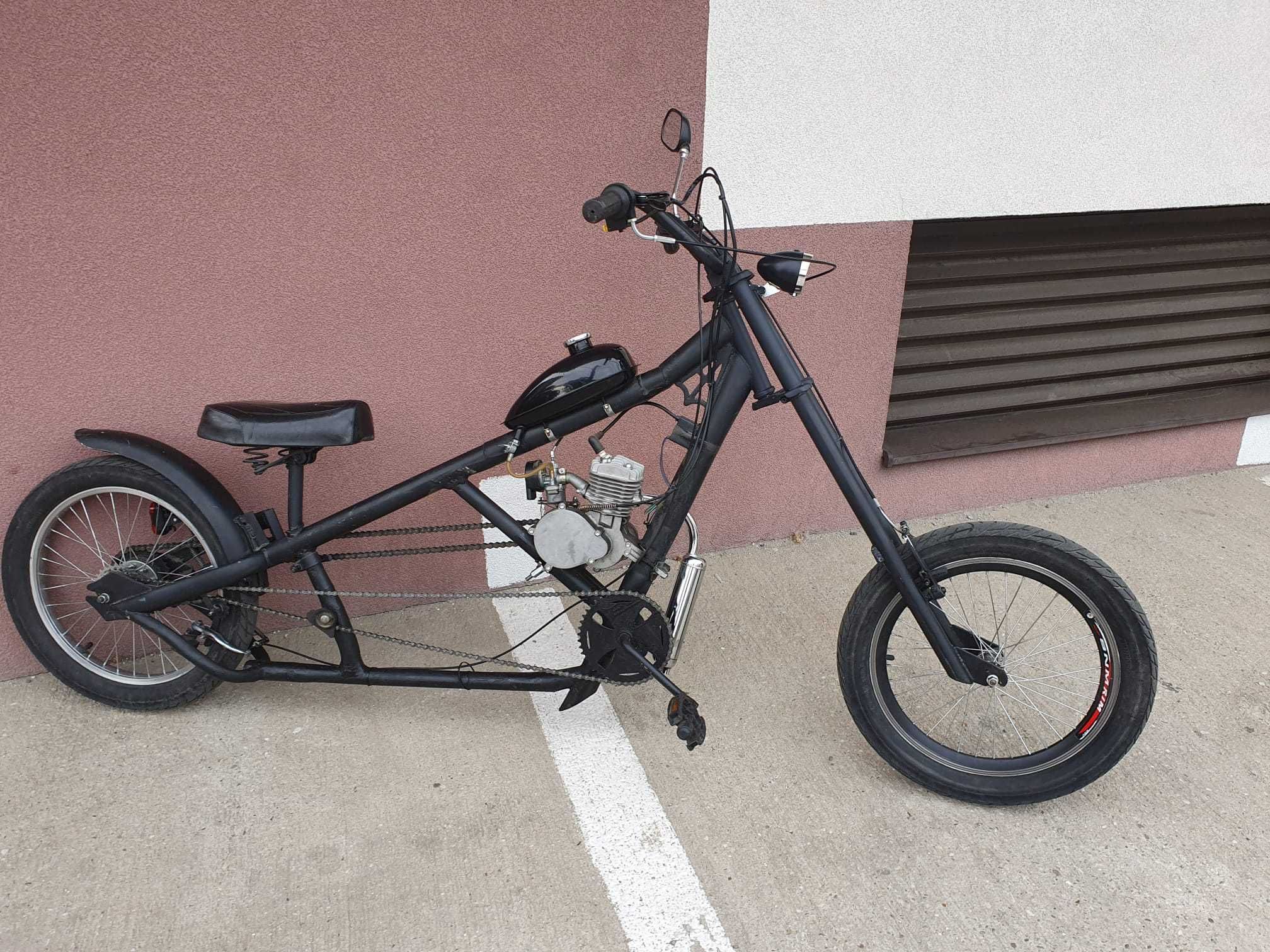 Bicicleta Chopper cu motor