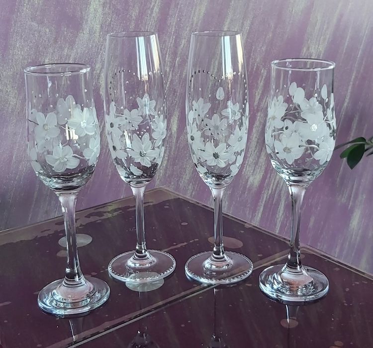 Рисувани сватбени ритуални чаши - комплект от 4бр /2бр +2бр.кумски/