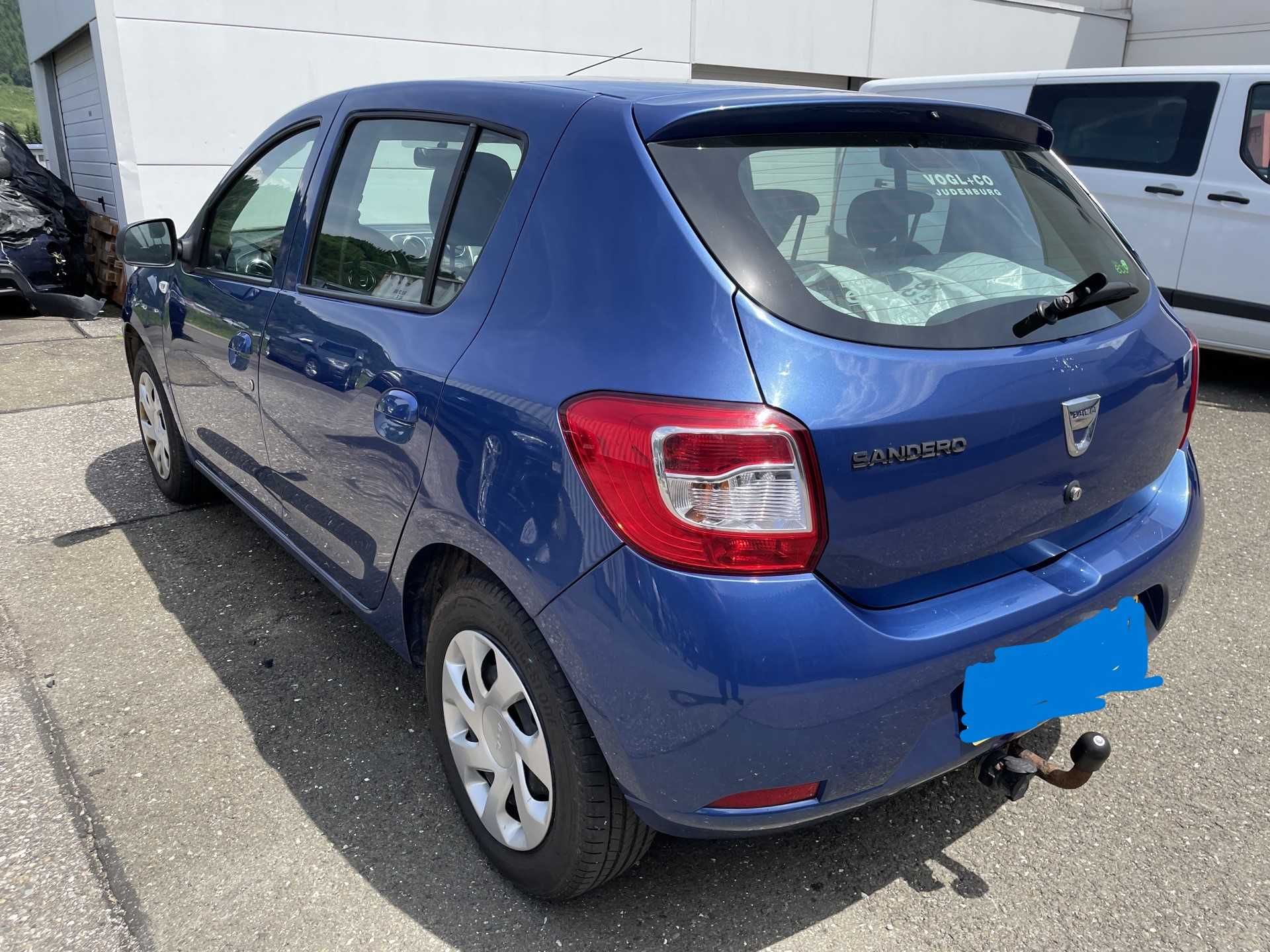 Dacia Sandero Laureate benzina 90 cp din 2013 - 93.000 km