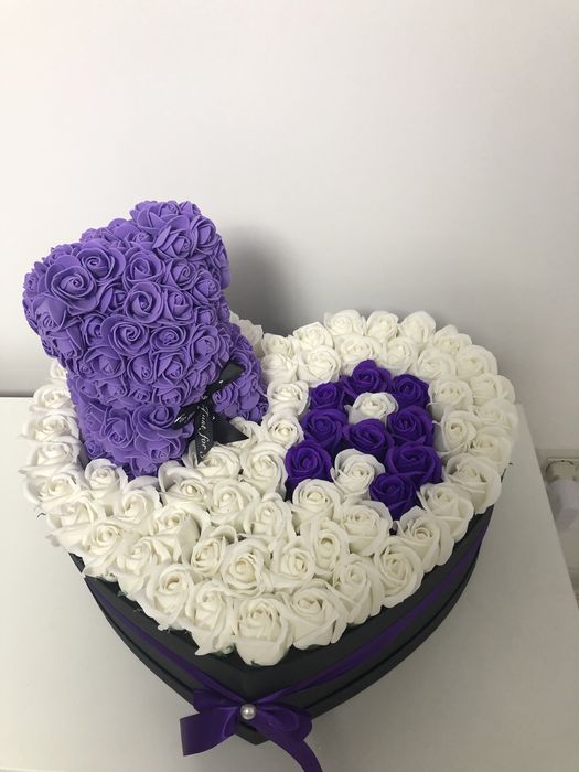 Cutie in forma de inima cu ursulet pret 250 lei