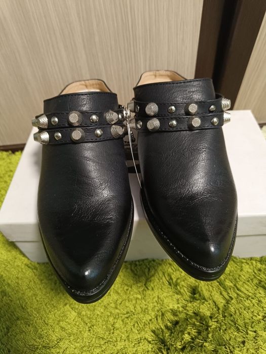 Saboti dama mărimea 37