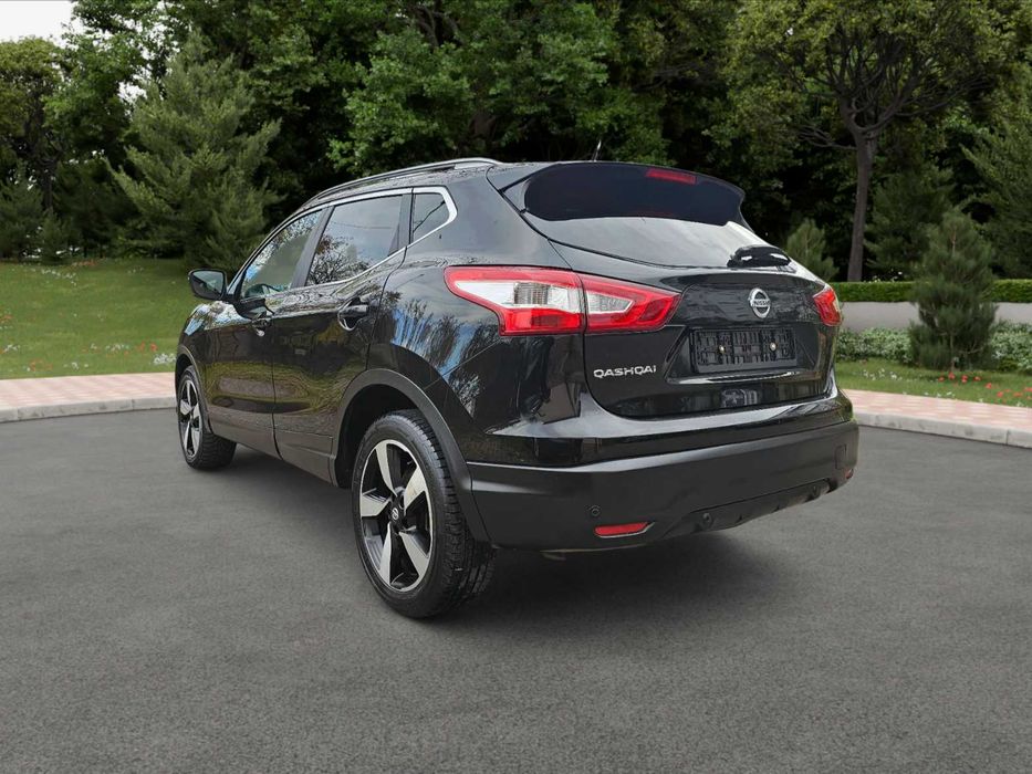 Nissan Qashqai / 2017 / 1.6 Diesel / Automat /Keyless/panoramic/Euro 6