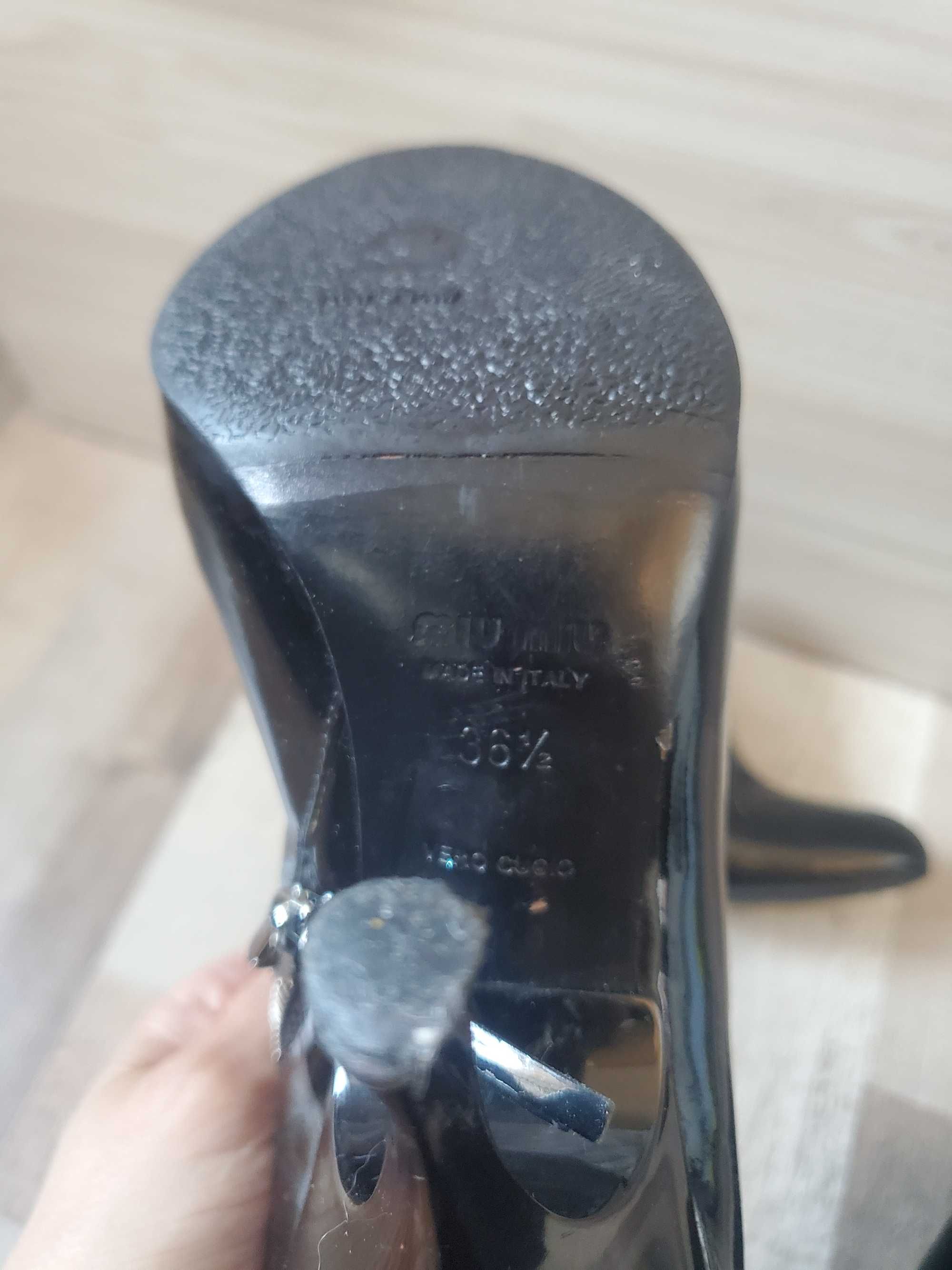 Miu Miu patent leather ботушки