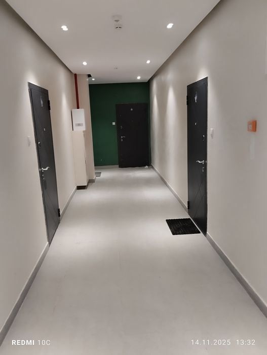 Yangi ta'mirlangan shinam 1-xonali kvartira ijaraga beriladi