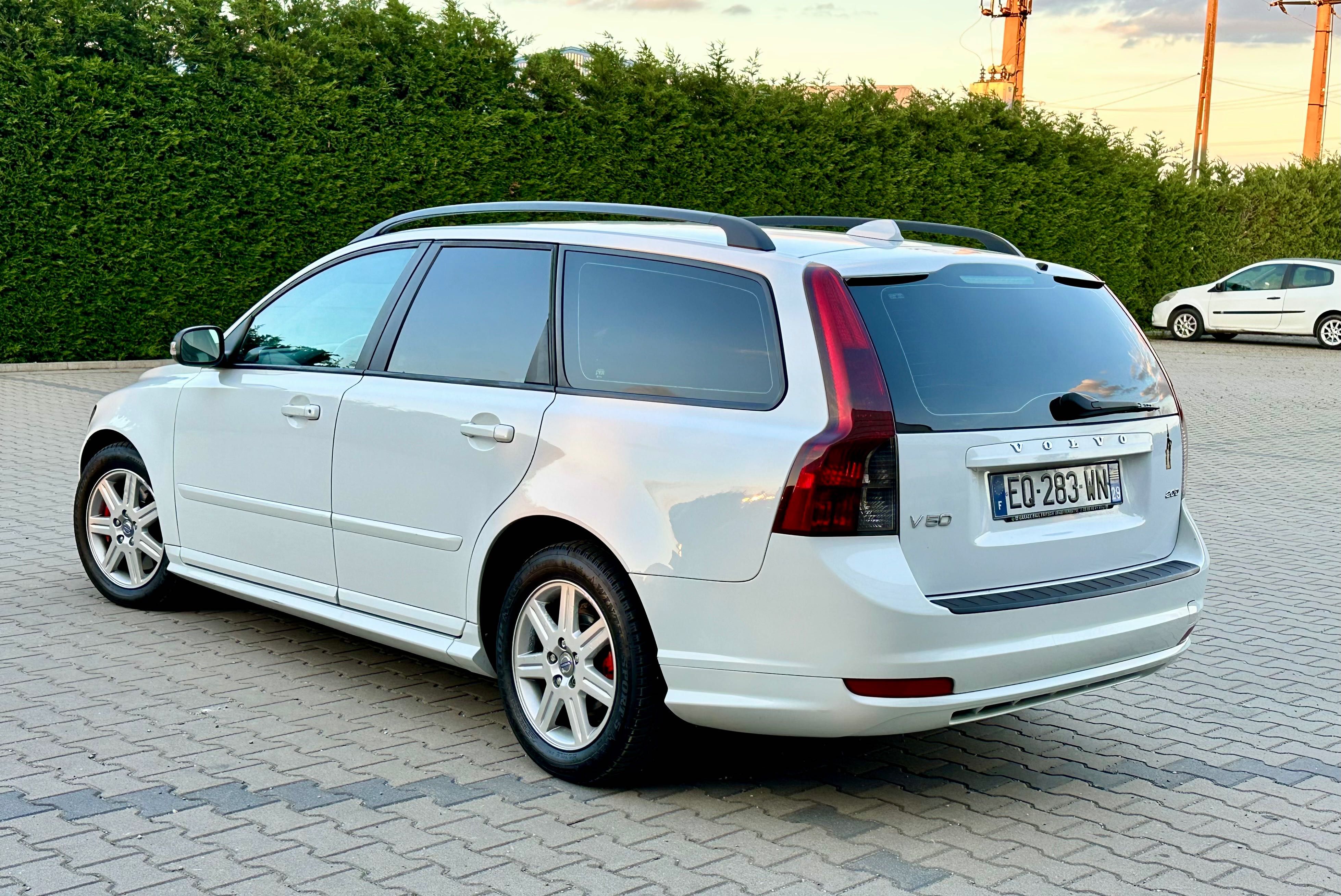 VOLVO V50 R-DESIGN 2.0 diesel