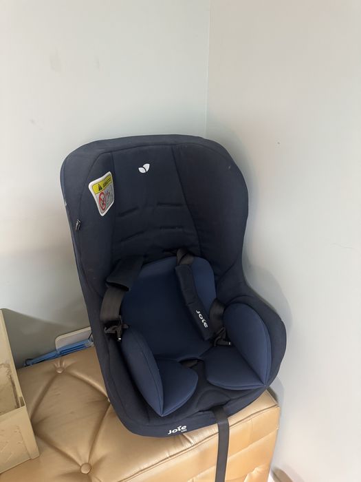 Продается авто кресло от joie в отличном состоянии