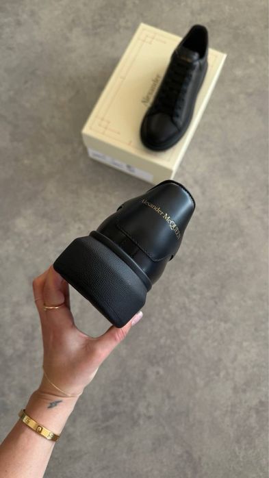 Adidasi Alexander Mcqueen din piele !!! Calitate superioara !!!