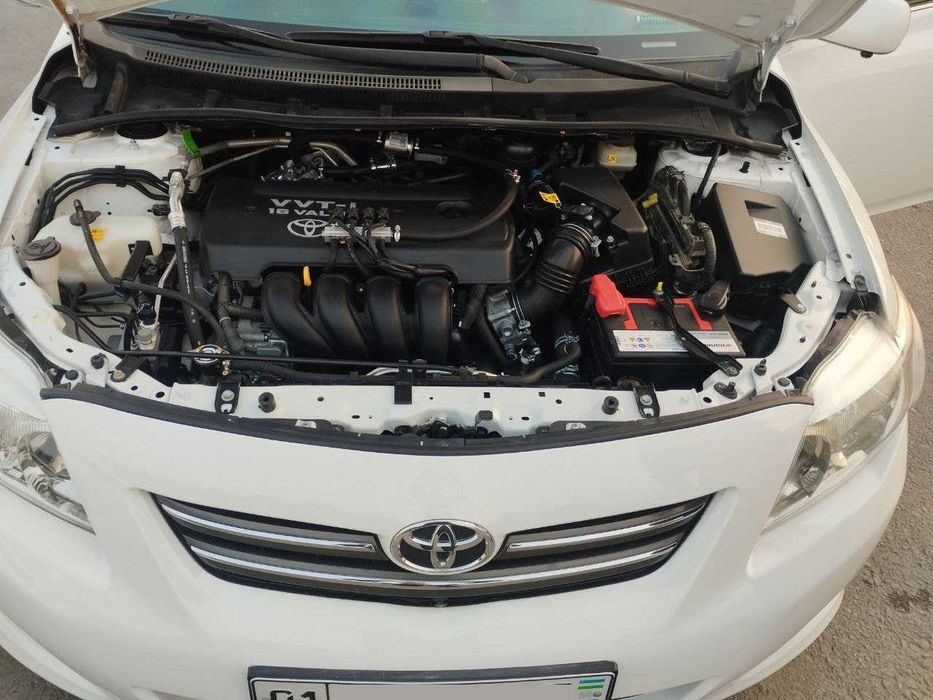 Продаётся Тойота Королла 1.8