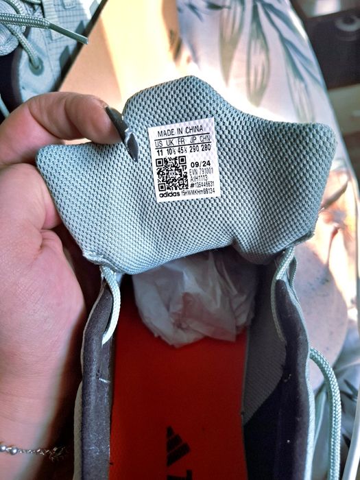 Чисто нови Adidas Terrex