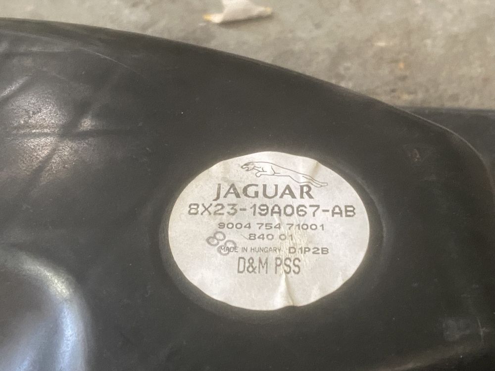 Subwoofer Auto Jaguar Xf