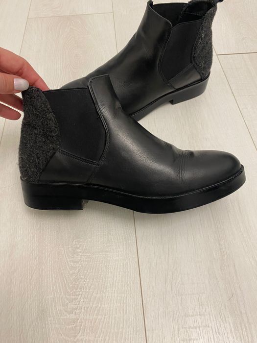 Кожени Боти S’ Oliver -ест.кожа , с вата, 39 номер