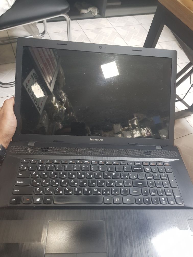 Продается Noutbook Lenovog710