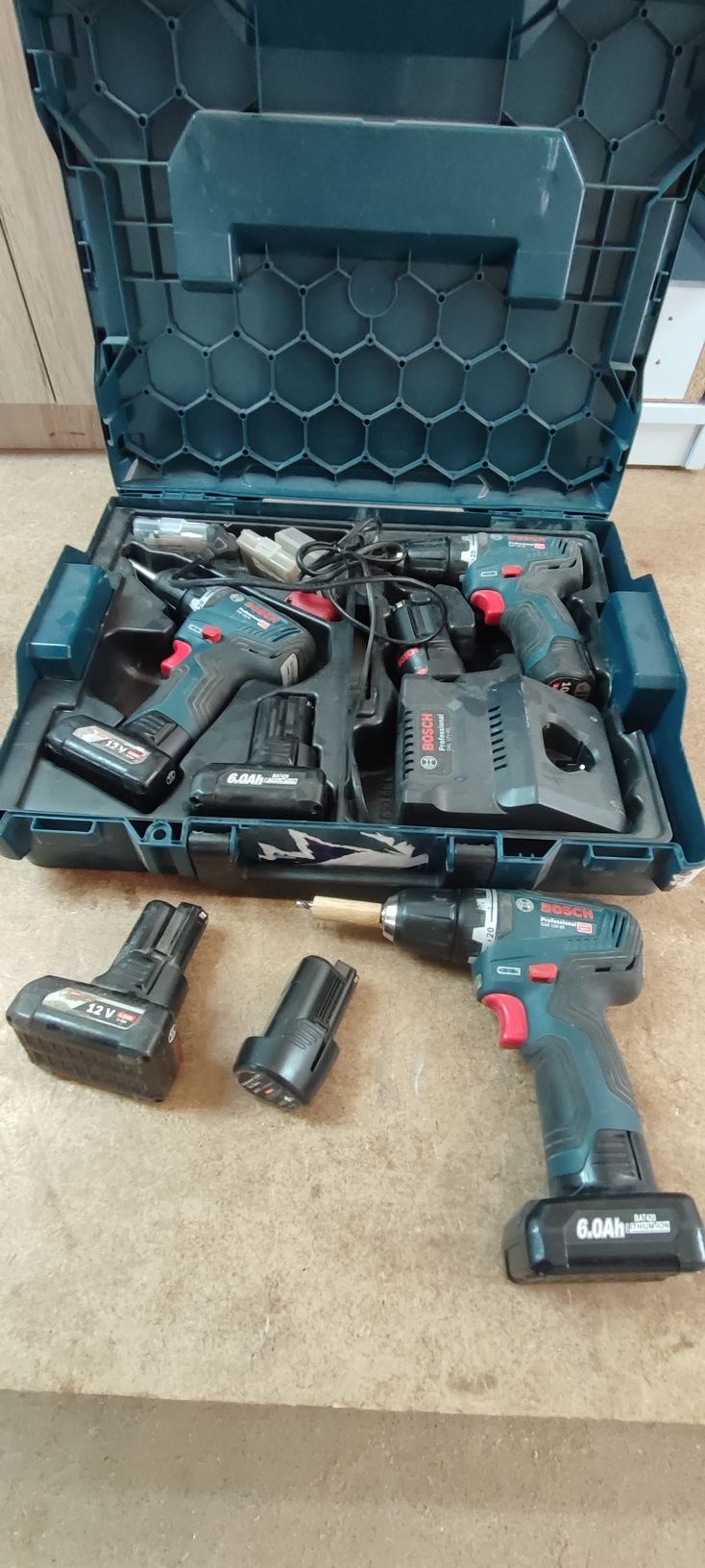 Винтоверт bosch  12-35