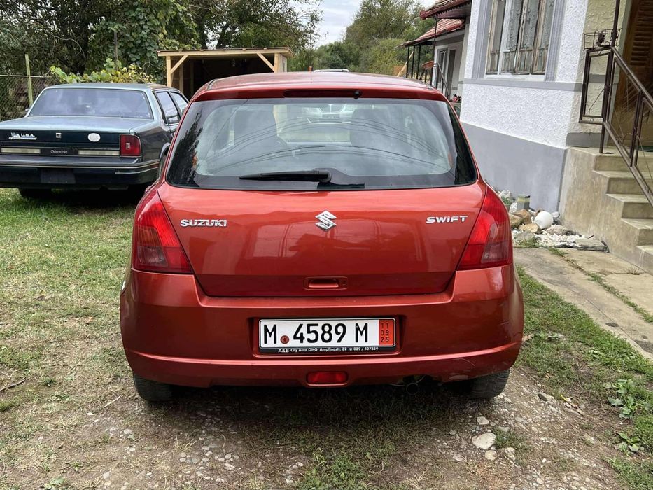 Vând Suzuki SWIFT 2007
