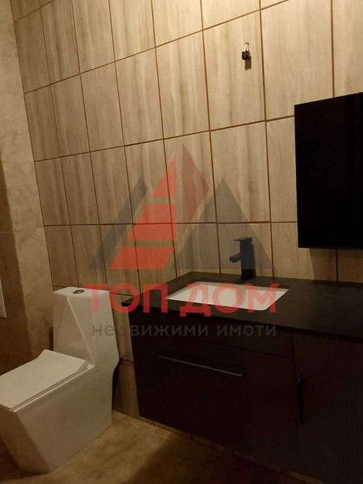 Дава се под наем Тристаен апартамент в Варна, Окръжна болница - 120 кв.м за 714 € - Снимка #5