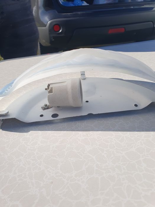 Aplica cu model pentru perete