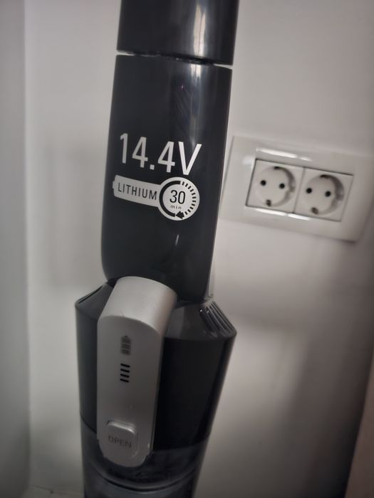 Aspirator Rowenta air force light vertical